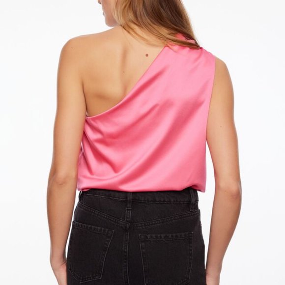 Dynamite One Shoulder Satin Top - Picture 4 of 4